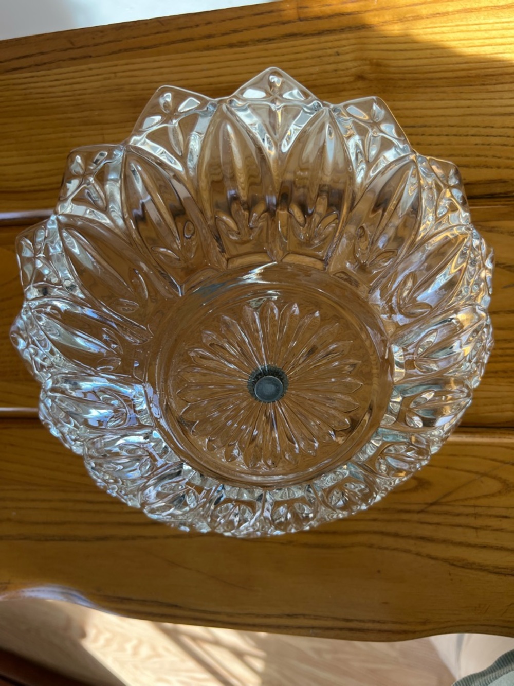 Clear Glass Decorative Two-Tier Handle Serving Dish - Picture 8 of 11